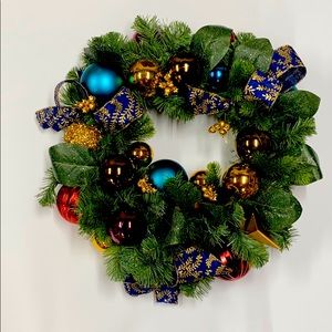 Classic Traditional Holiday Wreath